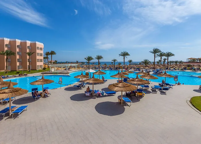 Resort Albatros Aqua Park - 5*